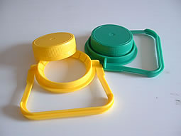 9033 – Odnosné ucho pro PET kanystr